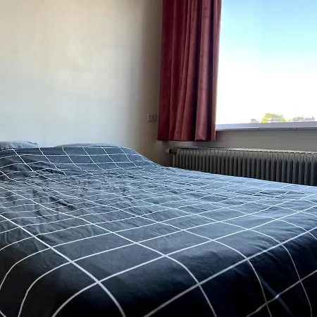 Center Apartment *